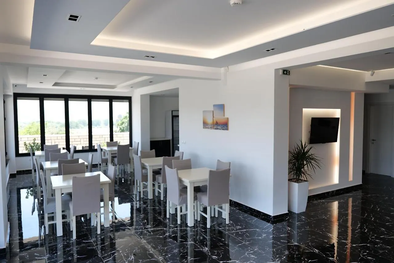 Golden Berden Boutique Apart-Hotel Cuke
