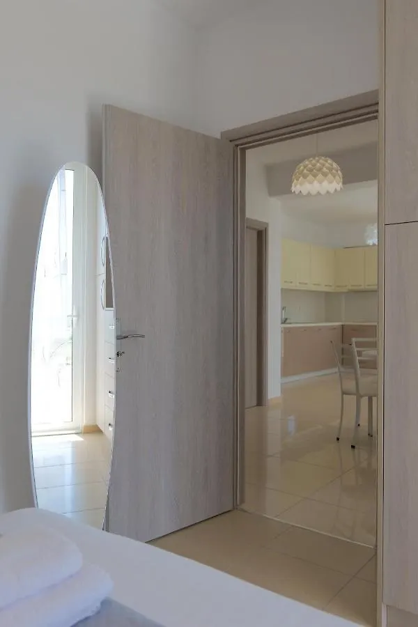 Golden Berden Boutique Apart-Hotel Cuke