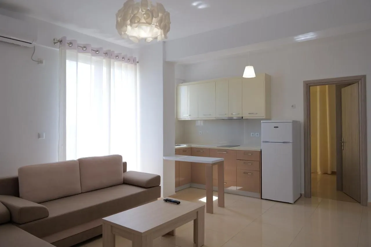 Golden Berden Boutique Apart-Hotel Cuke Hotel