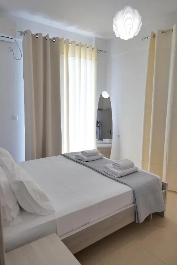 Golden Berden Boutique Apart-Hotel Cuke 0*,  Albania