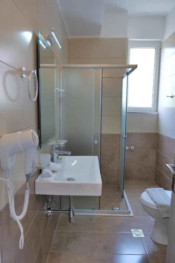 Hotel Golden Berden Boutique Apart-Hotel Cuke