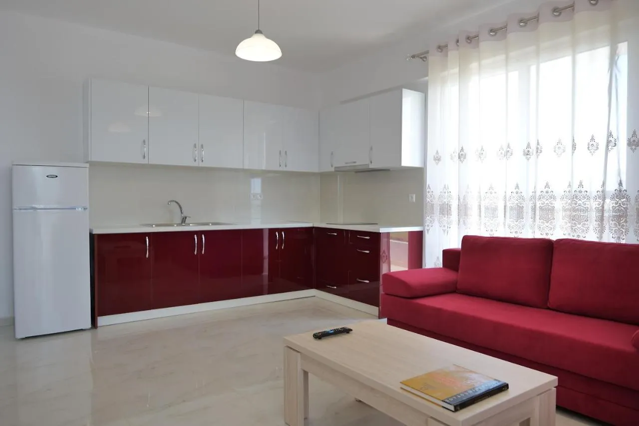 Golden Berden Boutique Apart-Hotel Cuke Hotel