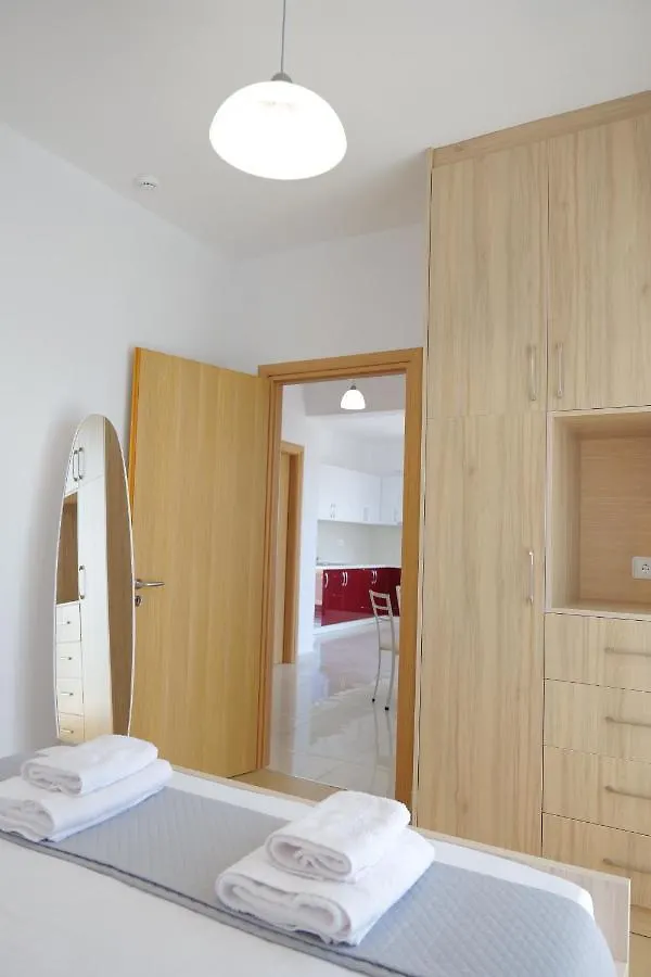 Golden Berden Boutique Apart-Hotel Cuke Hotel