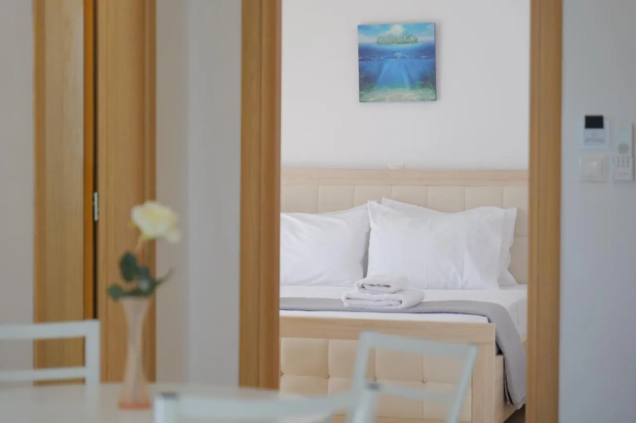 Hotel Golden Berden Boutique Apart-Hotel Cuke