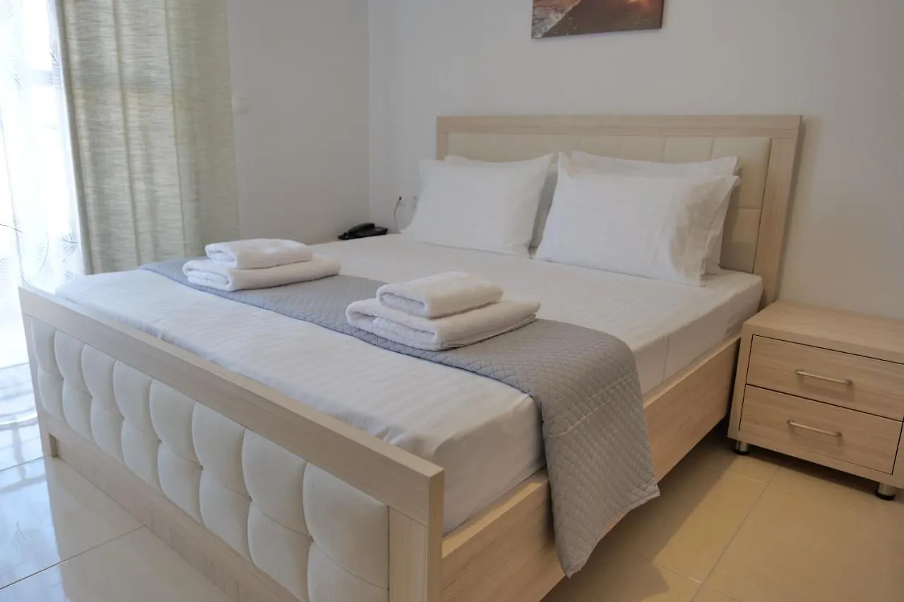 Hotel Golden Berden Boutique Apart-Hotel Cuke