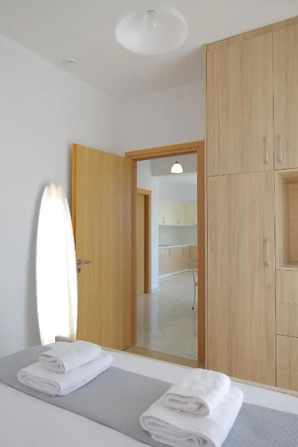 Golden Berden Boutique Apart-Hotel Cuke Hotel