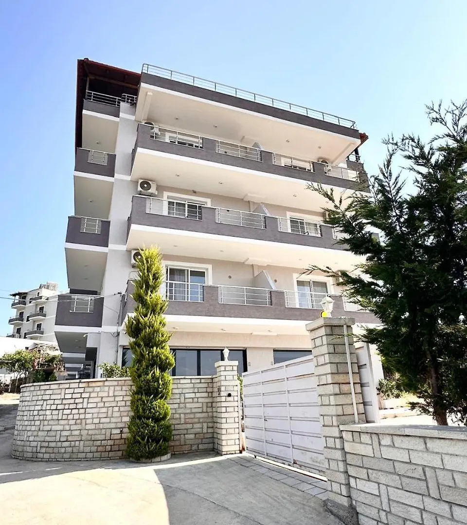 Golden Berden Boutique Apart-Hotel Cuke
